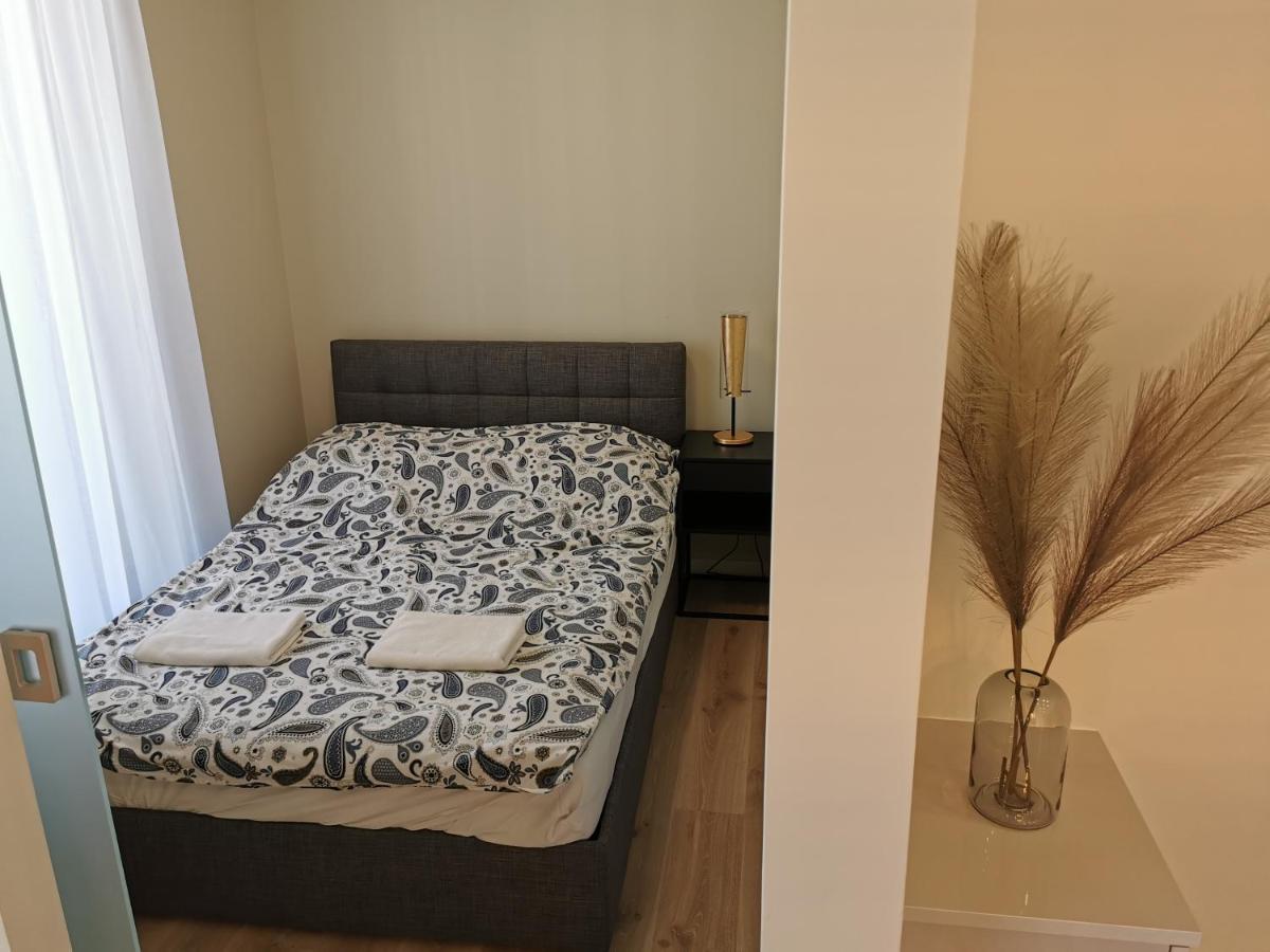 Zajezdnia Wrzeszcz Apartamenty Gdansk Luaran gambar