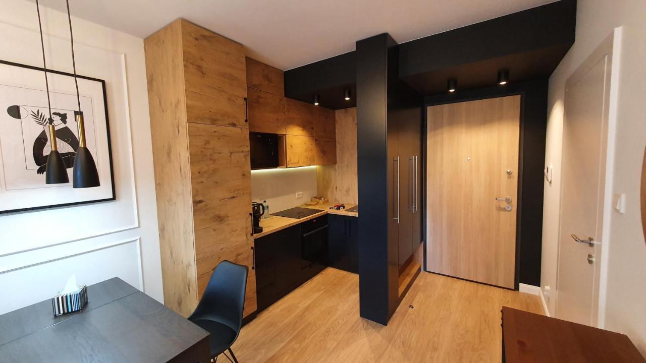 Zajezdnia Wrzeszcz Apartamenty Gdansk Luaran gambar